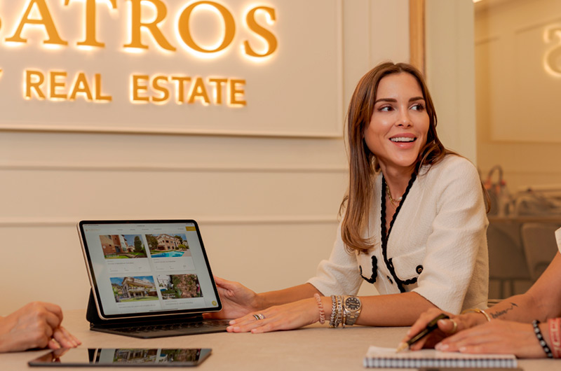 Albatros Real Estate team